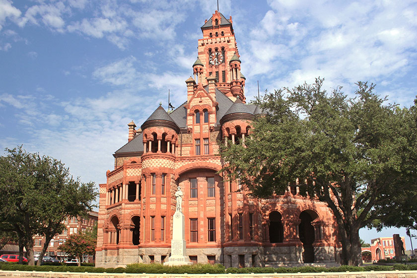 Explore 10 Must-Do Things in Waxahachie, Texas