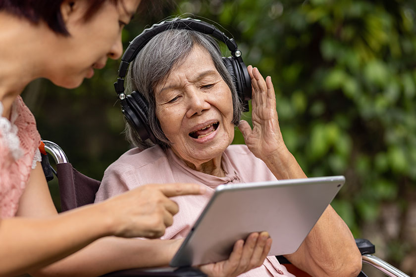 Is There A Link Between Hearing Loss And Dementia? Morada Senior Living