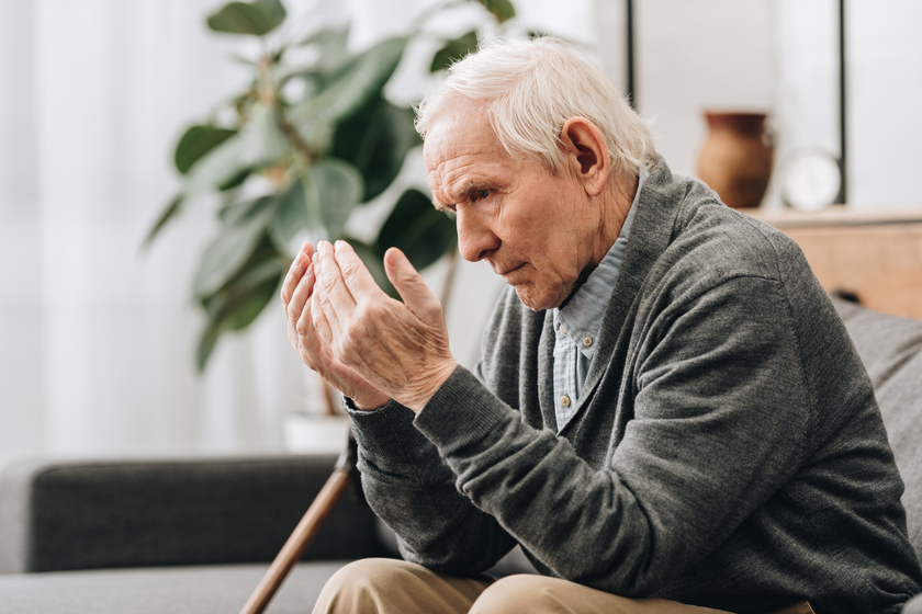 5 Ways To Stop Fidgeting Hands In Dementia Morada Senior Living